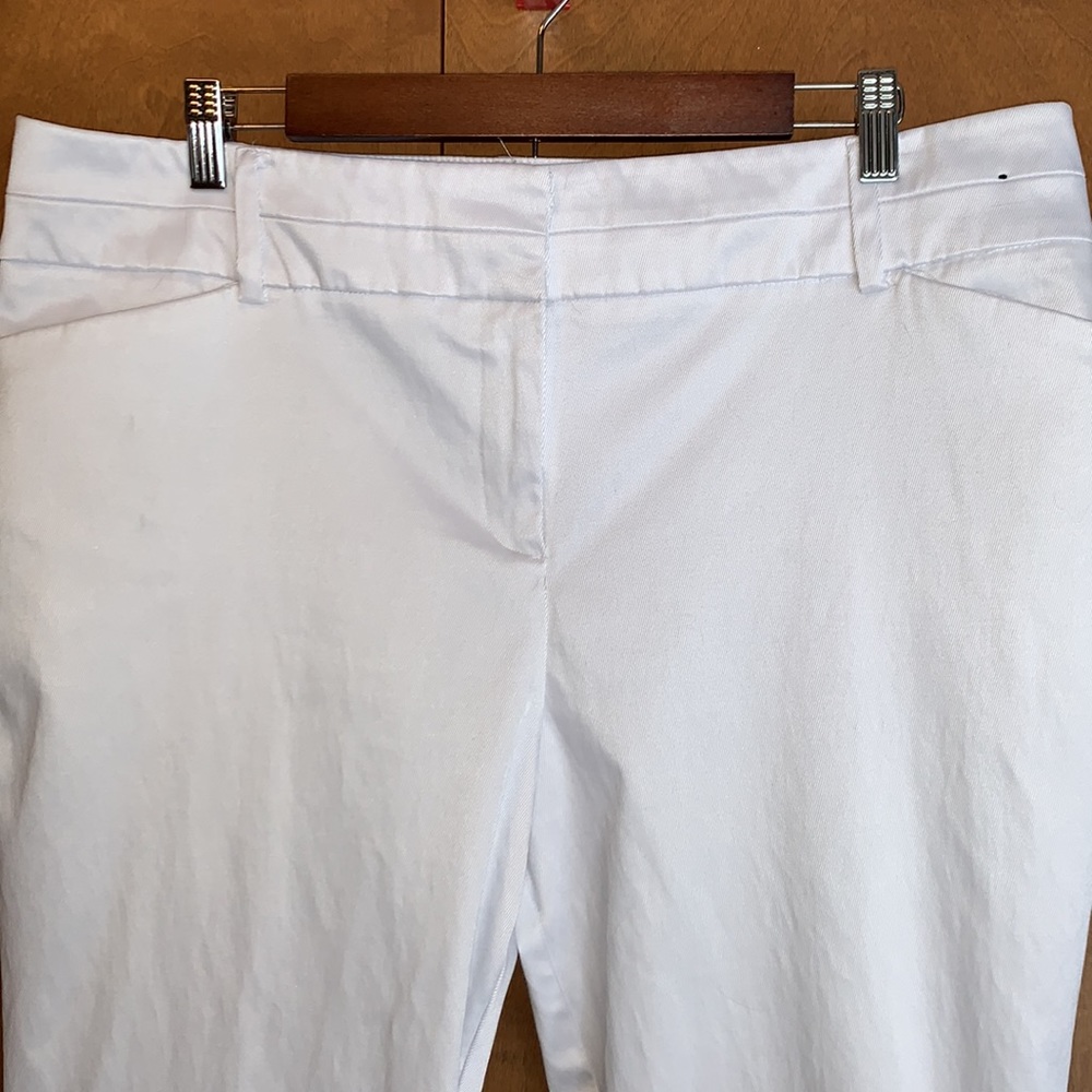 GUC Women’s New York & Company white pants - size 18 TALL